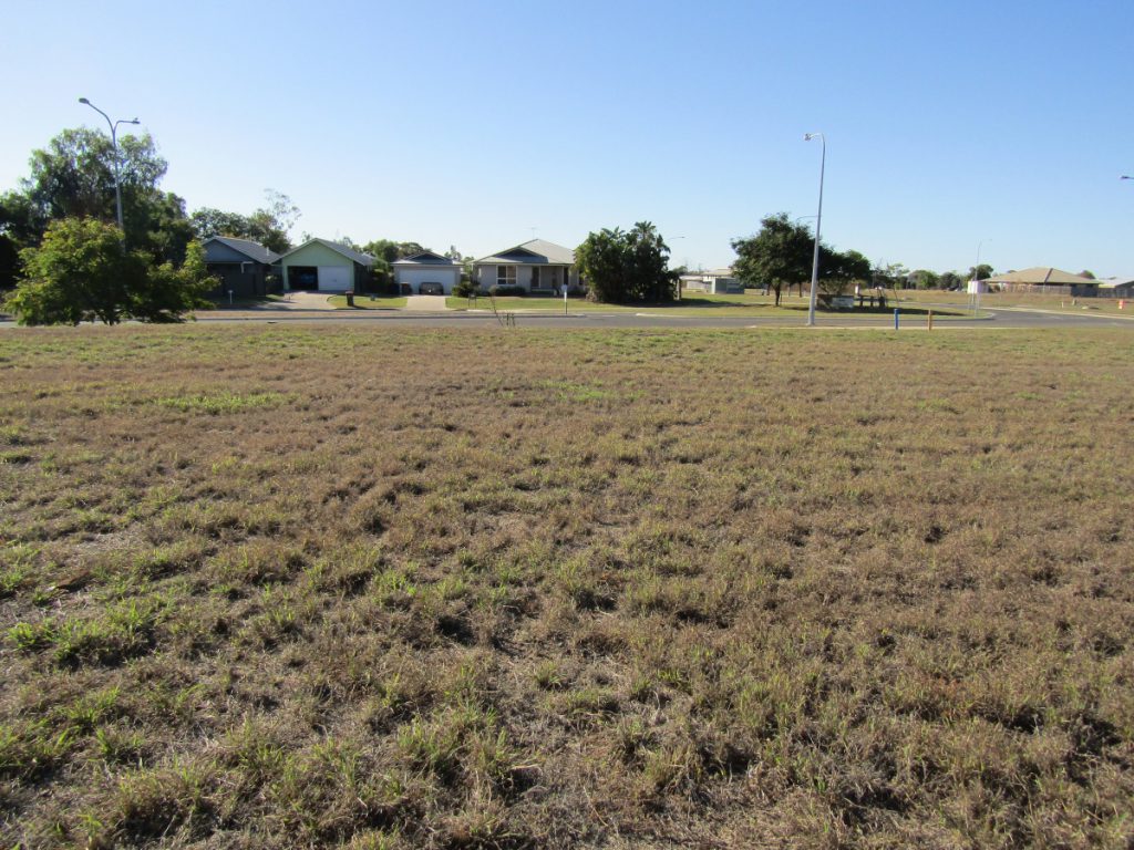 SOLD BLUE RIDGE ESTATE BUILD OR INVEST 703 SQ M LOT 903